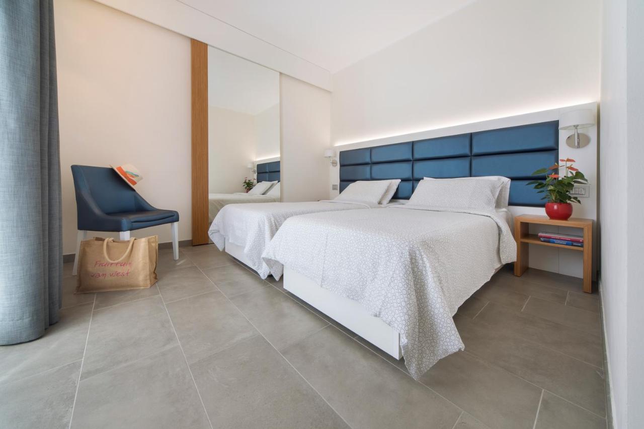 Hotel Residence Laigueglia Free Parking ภายนอก รูปภาพ