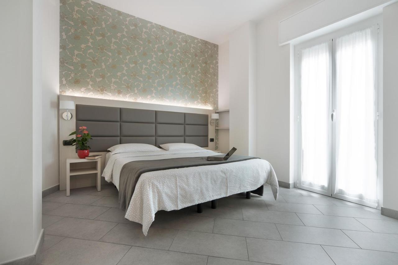 Hotel Residence Laigueglia Free Parking ภายนอก รูปภาพ