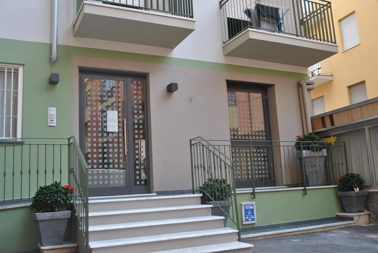 Hotel Residence Laigueglia Free Parking ภายนอก รูปภาพ