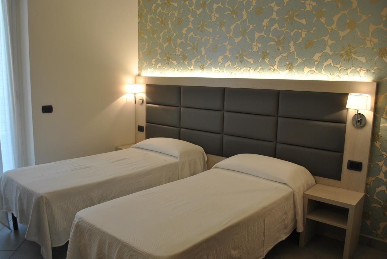 Hotel Residence Laigueglia Free Parking ภายนอก รูปภาพ