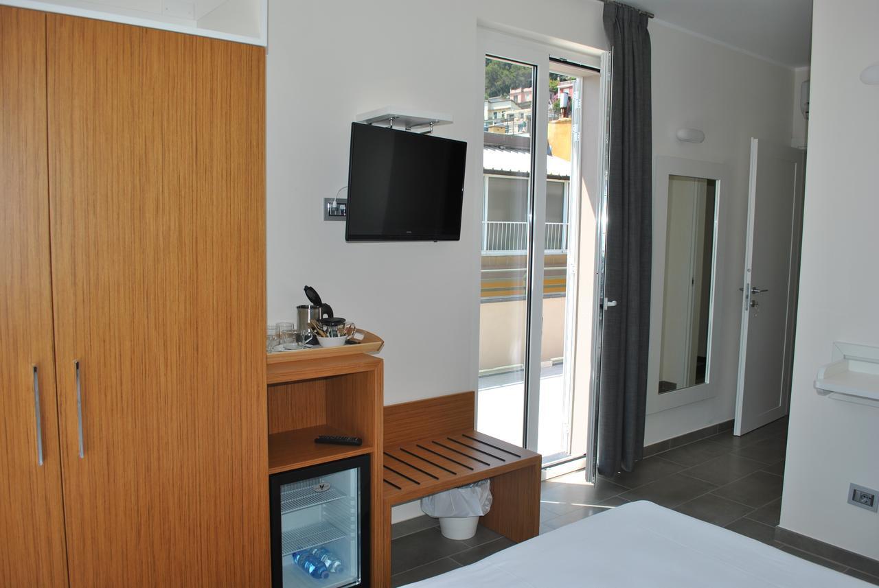 Hotel Residence Laigueglia Free Parking ภายนอก รูปภาพ